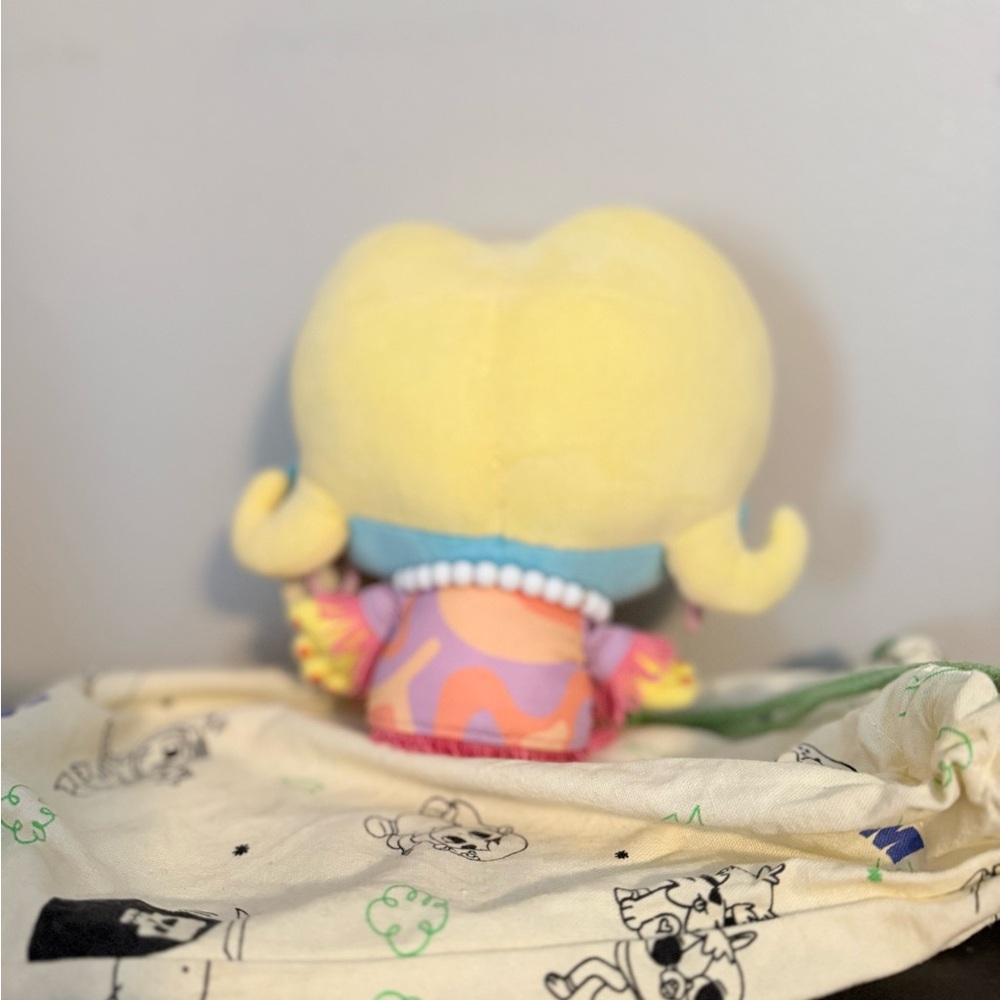 Juno Birch collectors doll - Picture 3 of 3
